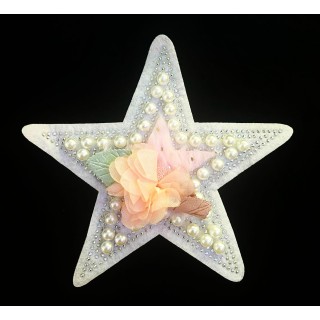 Parche decorado MAC-PAT-1214 con lentejuelas, perlas y barbas.