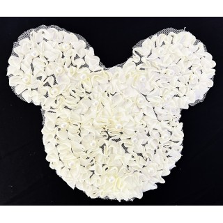 Parche decorado MAC-PAT-1118-W con lentejuelas, perlas y barbas.