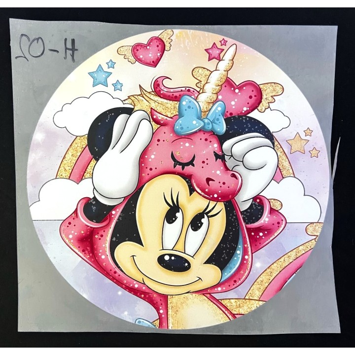 Parche decorado MAC-PAT-1042 con lentejuelas, perlas y barbas.