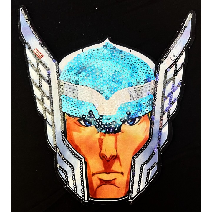 Parche decorado MAC-PAT-1070 con lentejuelas, perlas y barbas.