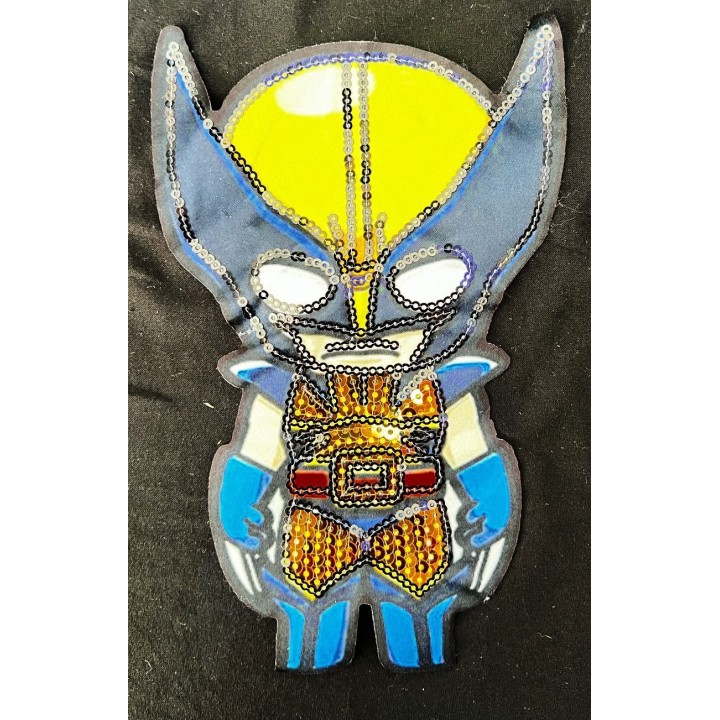 Parche decorado MAC-PAT-1090 con lentejuelas, perlas y barbas.