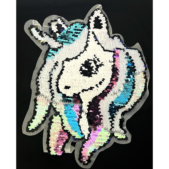 Parche decorado MAC-PAT-1104 con lentejuelas, perlas y barbas.