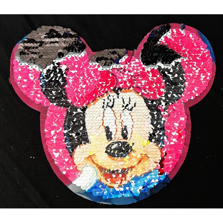 Parche decorado MAC-PAT-1238 con lentejuelas, perlas y barbas.