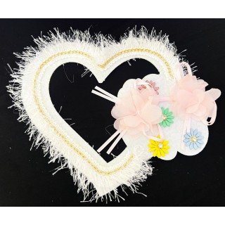 Parche decorado MAC-PAT-1142 con lentejuelas, perlas y barbas.