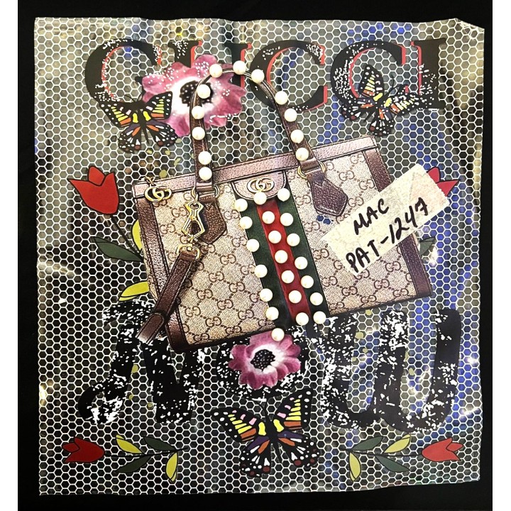 Parche decorado MAC-PAT-1247 con lentejuelas, perlas y barbas.