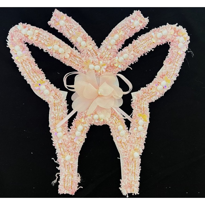 Parche decorado MAC-PAT-1176 con lentejuelas, perlas y barbas.