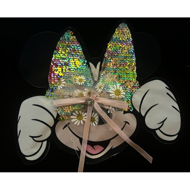 Parche decorado MAC-PAT-1203 con lentejuelas, perlas y barbas.