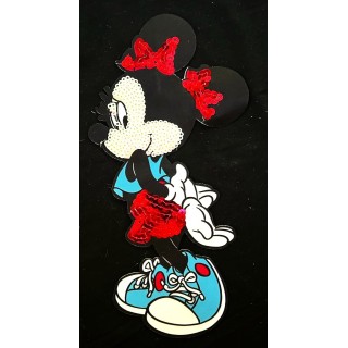 Parche decorado MAC-PAT-1175 LUZ con lentejuelas, perlas y barbas.