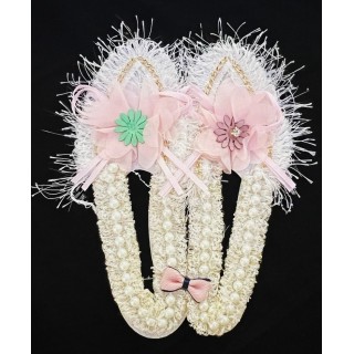 Parche decorado MAC-PAT-1179 con lentejuelas, perlas y barbas.