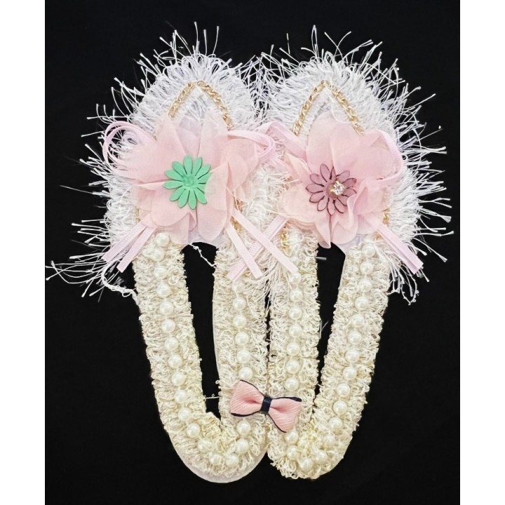 Parche decorado MAC-PAT-1179 con lentejuelas, perlas y barbas.