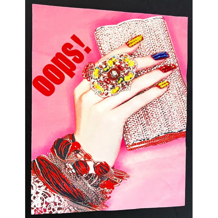 Parche decorado MAC-PAT-1147 con lentejuelas, perlas y barbas.