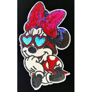 Parche decorado MAC-PAT-1171 con lentejuelas, perlas y barbas.