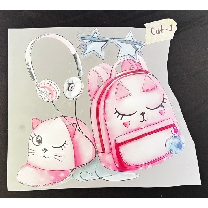 Parche decorado MAC-PAT-1024 con lentejuelas, perlas y barbas.