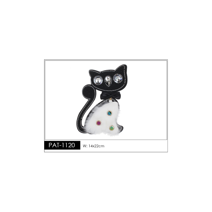 Parche decorado PAT-1120 con lentejuelas, perlas y barbas.