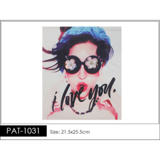 Parche decorado PAT-1031 con lentejuelas, perlas y barbas.