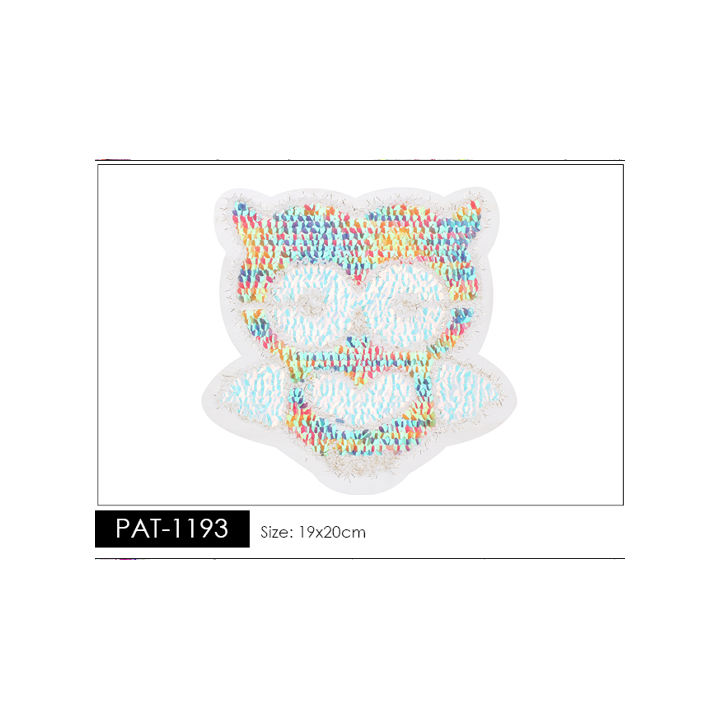 Parche decorado PAT-1193 con lentejuelas, perlas y barbas.