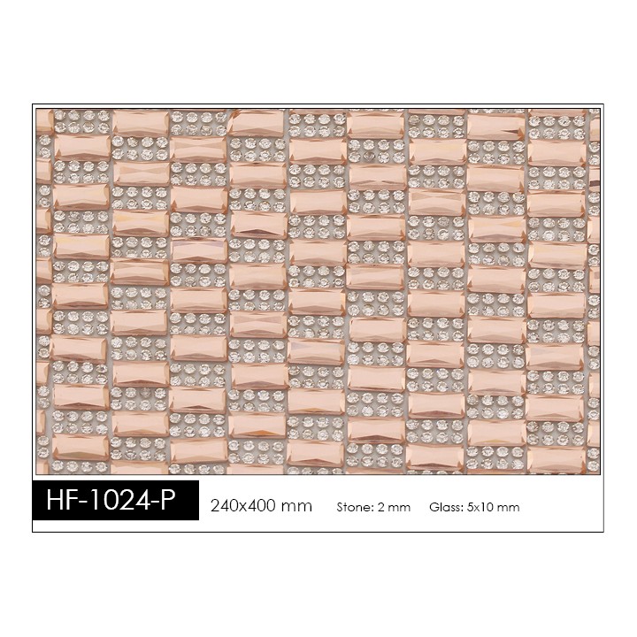 Pedrería con Estilo HF-1024-P aplicación a base de calor.