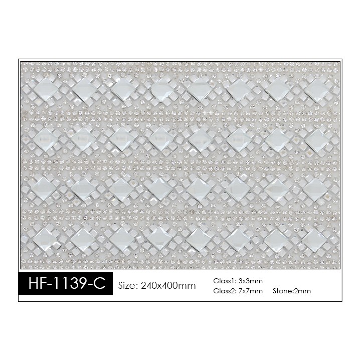 Pedrería con Estilo HF-1139-C aplicación a base de calor.