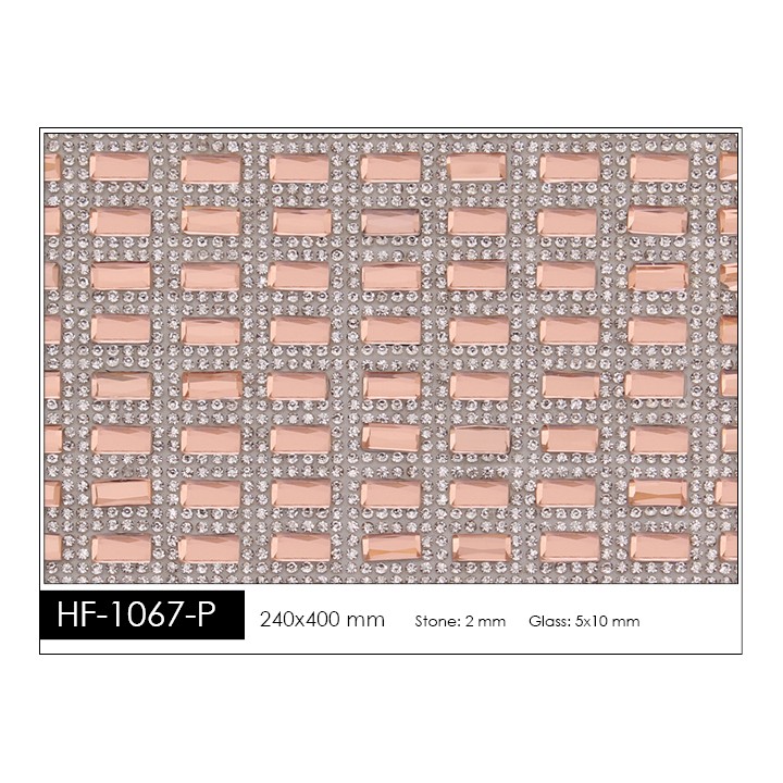 Pedrería con Estilo HF-1067-P aplicación a base de calor.