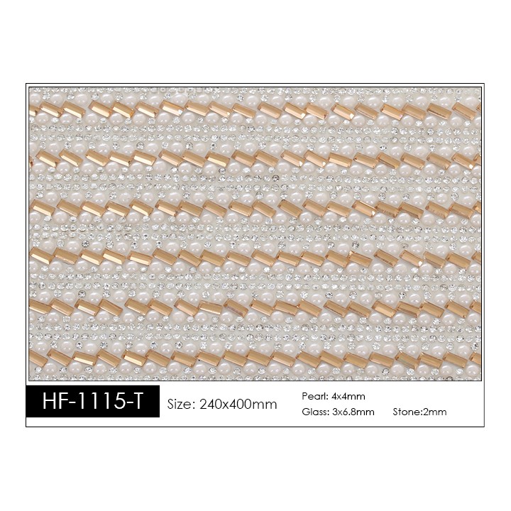 Pedrería con Estilo HF-1115-T aplicación a base de calor.