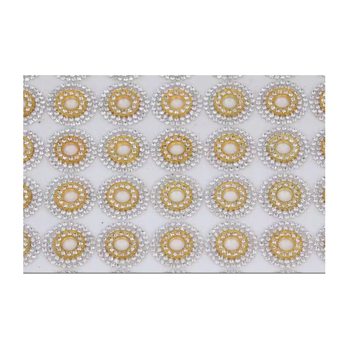 Pedrería con Estilo HF-1096-C aplicación a base de calor.