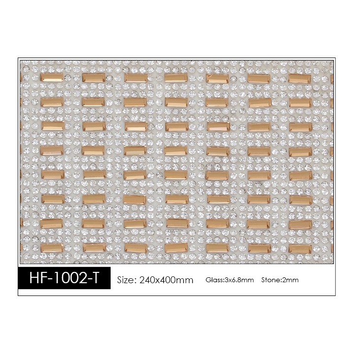 Pedrería con Estilo HF-1002-T aplicación a base de calor.