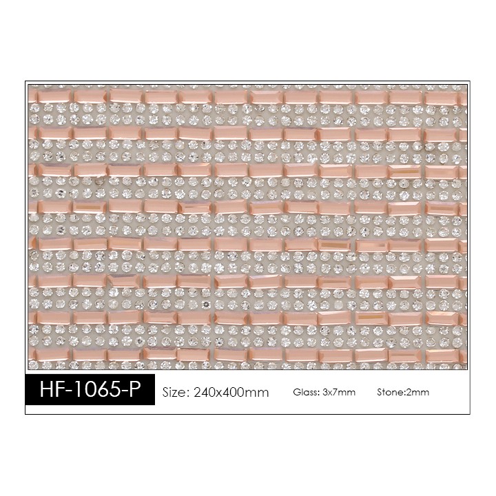 Pedrería con Estilo HF-1065-P aplicación a base de calor.