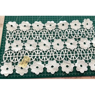 Guipur MAC-1112-W Encaje en Fibra de Leche: Escalera, Estrella y Rombos