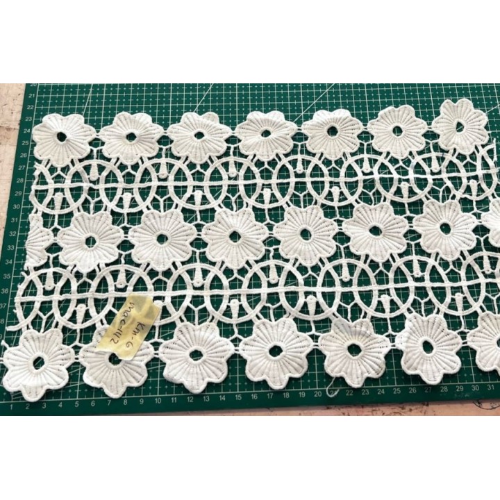 Guipur MAC-1112-W Encaje en Fibra de Leche: Escalera, Estrella y Rombos