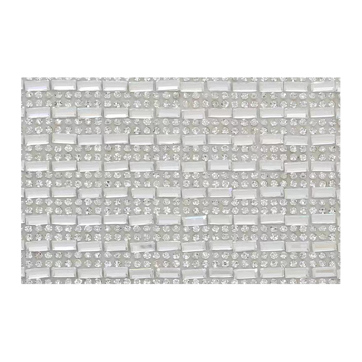 Pedrería con Estilo HF-1065-C aplicación a base de calor.