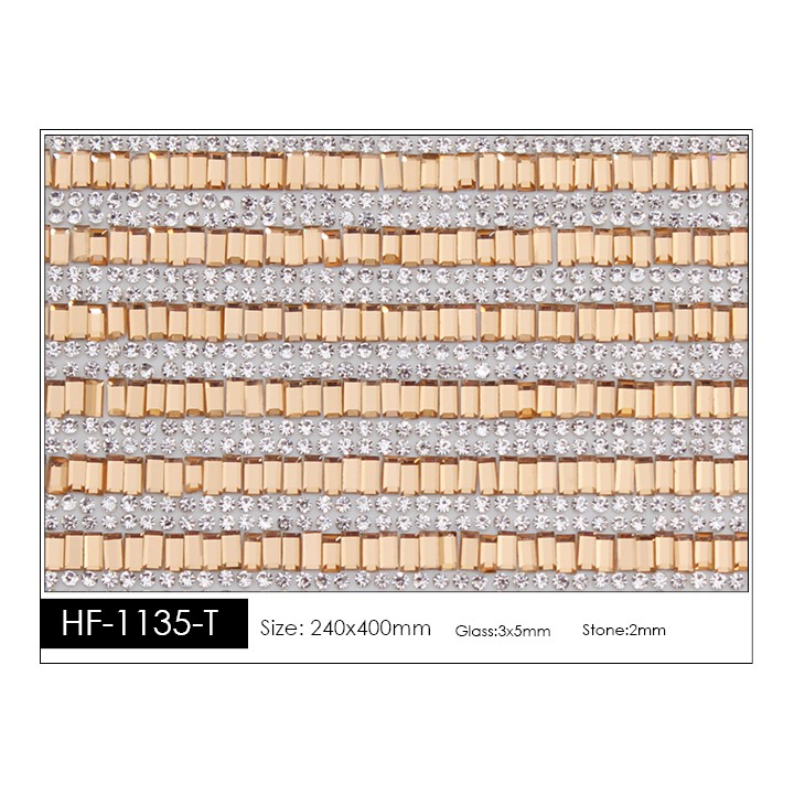 Pedrería con Estilo HF-1135-T aplicación a base de calor.