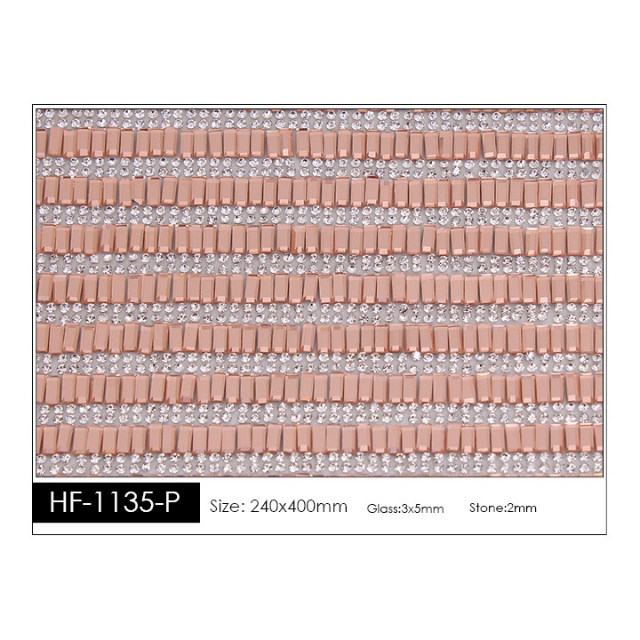 Pedrería con Estilo HF-1135-P aplicación a base de calor.