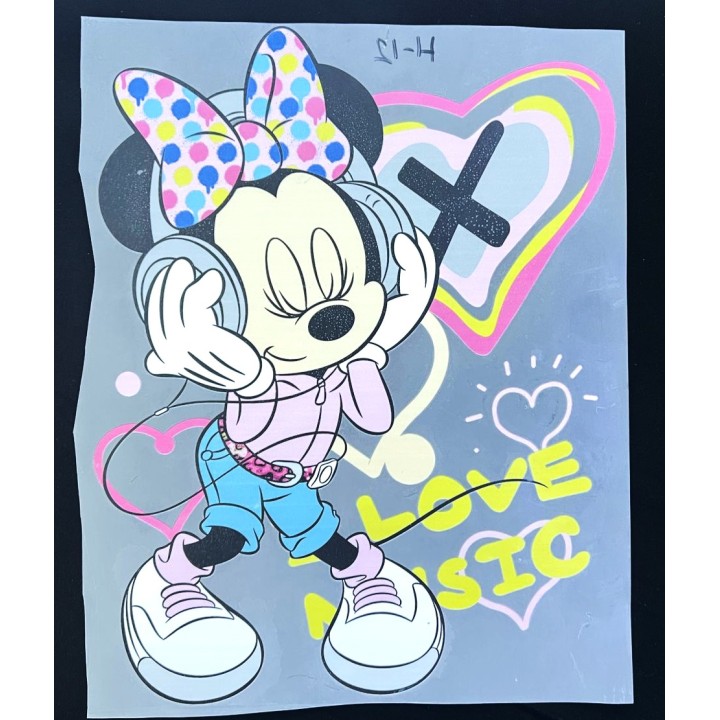 Parche decorado MAC-PAT-1039 con lentejuelas, perlas y barbas.