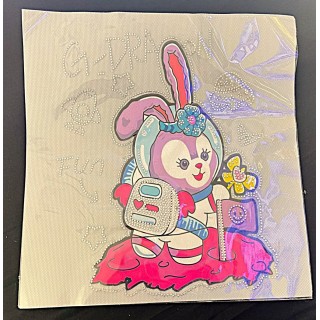 Parche decorado MAC-PAT-1117 con lentejuelas, perlas y barbas.